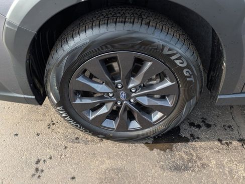 Used 2025 Subaru Outback Onyx Edition image 23