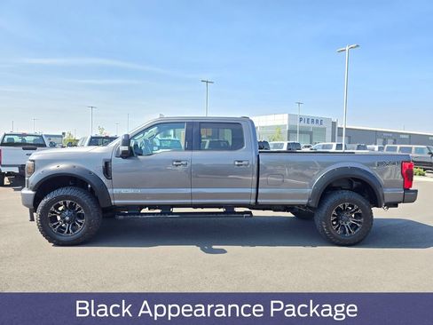 Used 2022 Ford F350 Lariat w/ Black Appearance Package AWD/4WD image 3