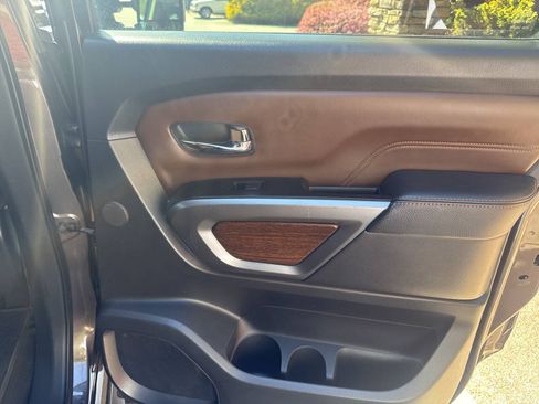 Used 2016 Nissan Titan Platinum Reserve AWD/4WD image 34