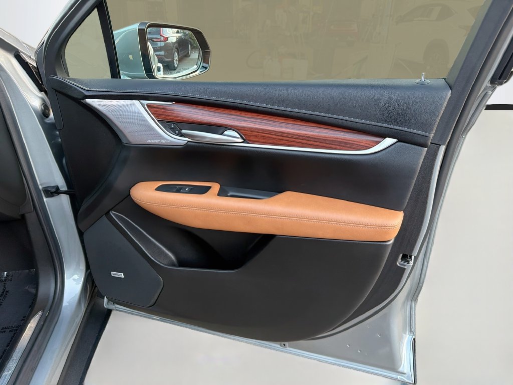 Used 2024 Cadillac XT5 Premium Luxury w/ Technology Package FWD image 35