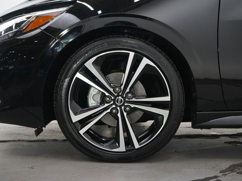 Used 2022 Nissan Sentra SR w/ SR Premium Package image 27