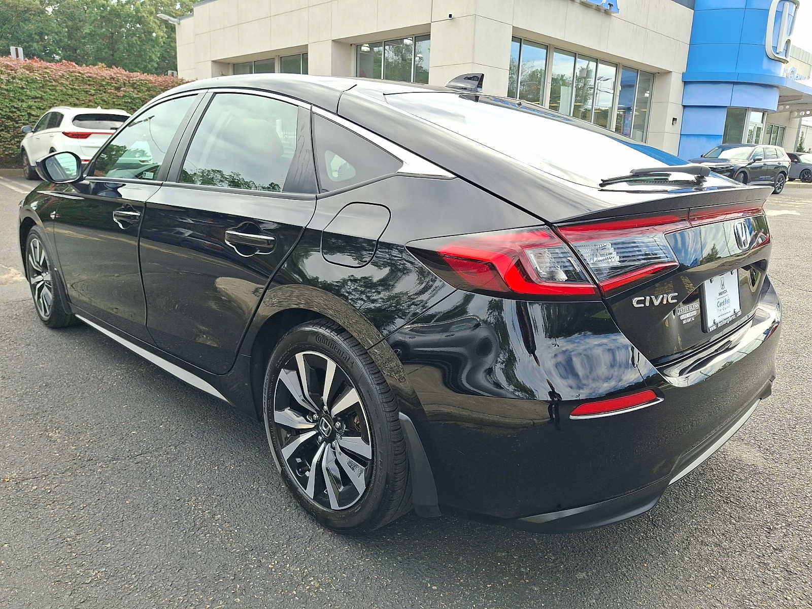 Certified 2024 Honda Civic EX-L image 4