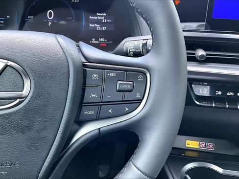 Used 2025 Lexus UX 300h FWD image 23