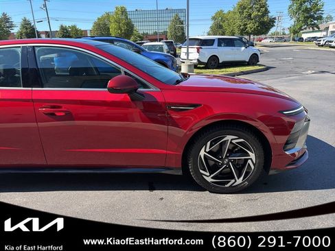Used 2024 Hyundai Sonata SEL w/ Convenience Package FWD image 6