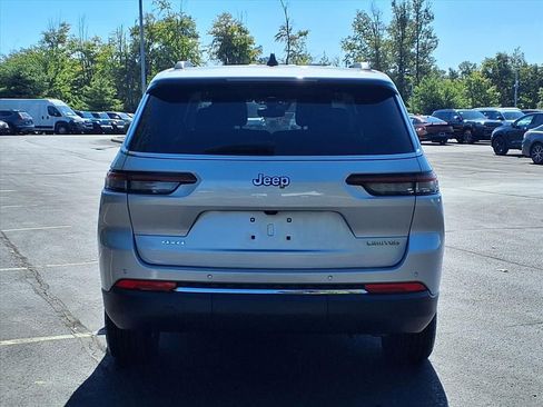 Certified 2023 Jeep Grand Cherokee L Limited image 5