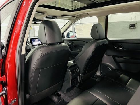 New 2026 Nissan Rogue SV image 25