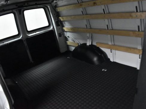 Used 2024 Chevrolet Express 2500 w/ Driver Convenience Package image 18