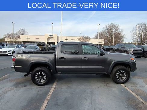 Used 2020 Toyota Tacoma TRD Off-Road image 6
