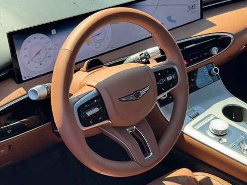 New 2026 Genesis GV70 2.5T Advanced AWD/4WD image 20