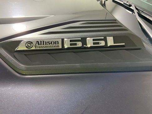 Used 2024 Chevrolet Silverado 2500 Custom w/ Custom Value Package image 14