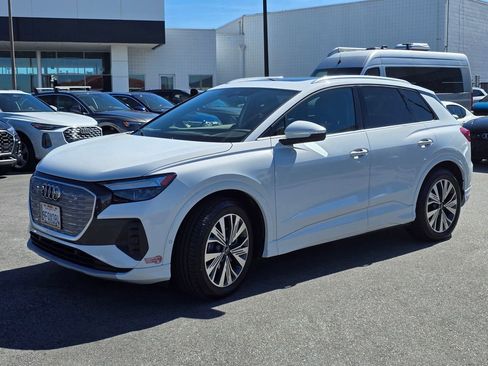 Used 2023 Audi Q4 e-tron Premium Plus w/ Premium Plus image 2