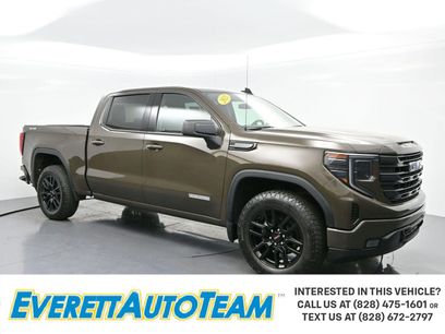 Used 2023 GMC Sierra 1500 Elevation