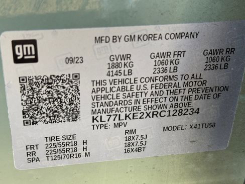 Used 2024 Chevrolet Trax ACTIV w/ Sunroof Package image 35