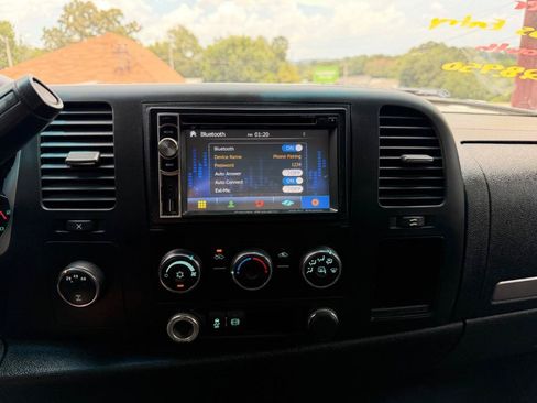 Used 2014 Chevrolet Silverado 2500 LT AWD/4WD image 7