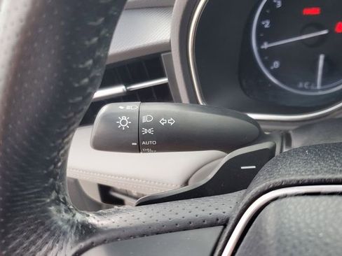 Used 2019 Toyota Avalon FWD image 28