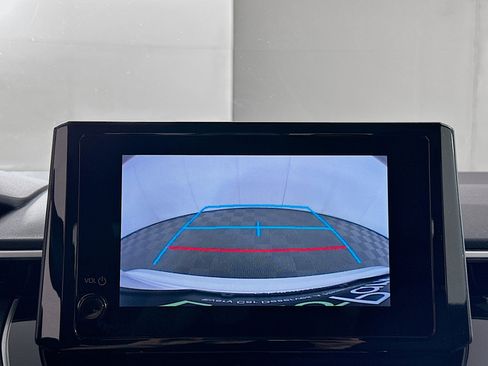 Used 2024 Toyota Corolla LE image 21