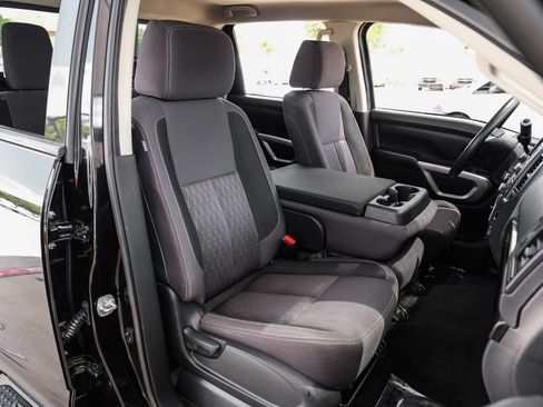 Used 2022 Nissan Titan SV w/ Accessory Utility Package AWD/4WD image 32