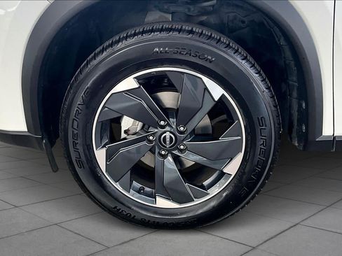 Certified 2024 Nissan Rogue SV image 11