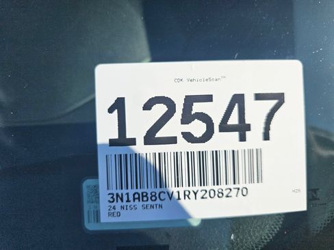 Used 2024 Nissan Sentra SV FWD image 12