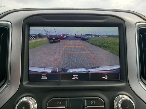 Used 2021 GMC Sierra 1500 SLT w/ SLT Premium Plus Package AWD/4WD image 26