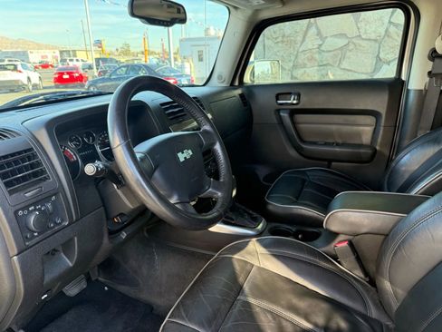 Used 2007 HUMMER H3 image 8