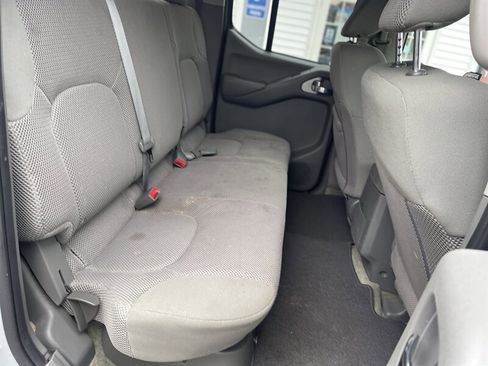 Used 2015 Nissan Frontier SV w/ SV Value Truck Package image 12