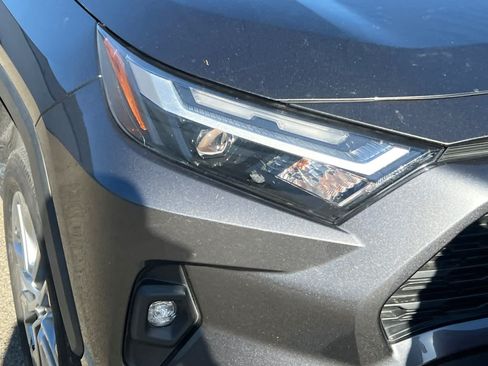 Used 2022 Toyota RAV4 XLE Premium FWD image 14