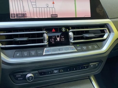 Used 2019 BMW 330i xDrive Sedan w/ Convenience Package AWD/4WD image 41