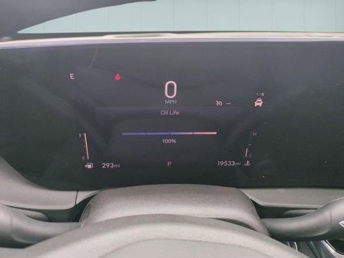 Used 2025 Buick Envista Sport Touring image 11