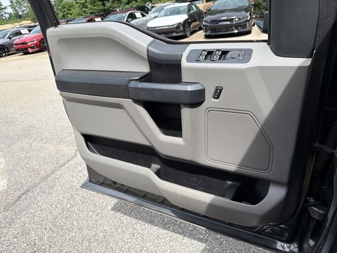 Used 2019 Ford F150 XL w/ Equipment Group 101A Mid AWD/4WD image 13