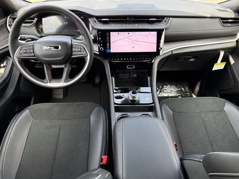 New 2026 Jeep Grand Cherokee L 4WD image 16