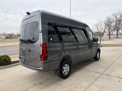 Used 2023 Mercedes-Benz Sprinter 2500 image 5