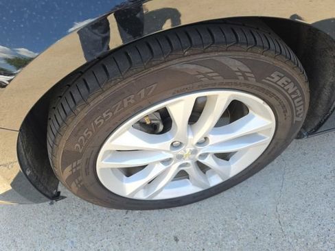 Used 2016 Chevrolet Malibu LT FWD image 5