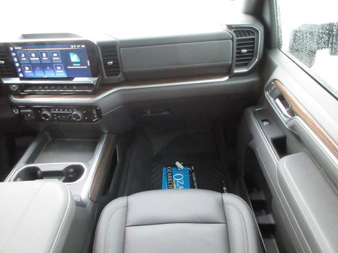 Certified 2025 Chevrolet Silverado 2500 LT w/ Trail Boss Package AWD/4WD image 21