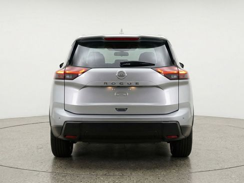 Used 2025 Nissan Rogue SV image 7