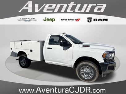 New 2024 RAM 3500 Tradesman w/ Chrome Appearance Group