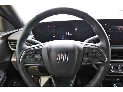 Used 2024 Buick Envista Sport Touring w/ Convenience I Package image 15