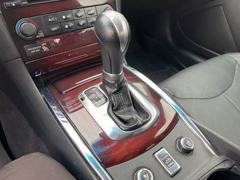 Used 2011 INFINITI G37 Sport w/ Premium Pkg image 10