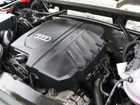 Used 2022 Audi Q5 2.0T Prestige w/ Prestige Package AWD/4WD image 11