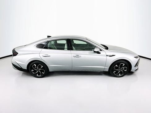 Used 2025 Hyundai Sonata SEL FWD image 10