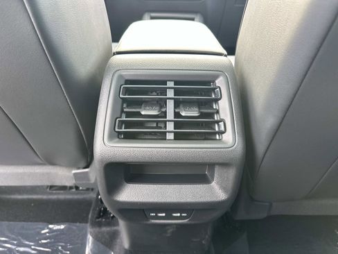 New 2026 Volkswagen Tiguan SE R-Line image 15