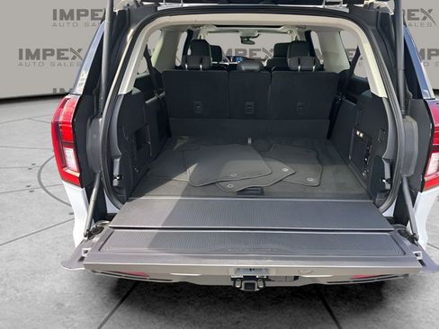 Used 2025 Ford Expedition Max Active AWD/4WD image 31