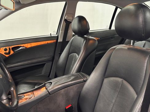 Used 2004 Mercedes-Benz E 320 4MATIC Sedan image 12