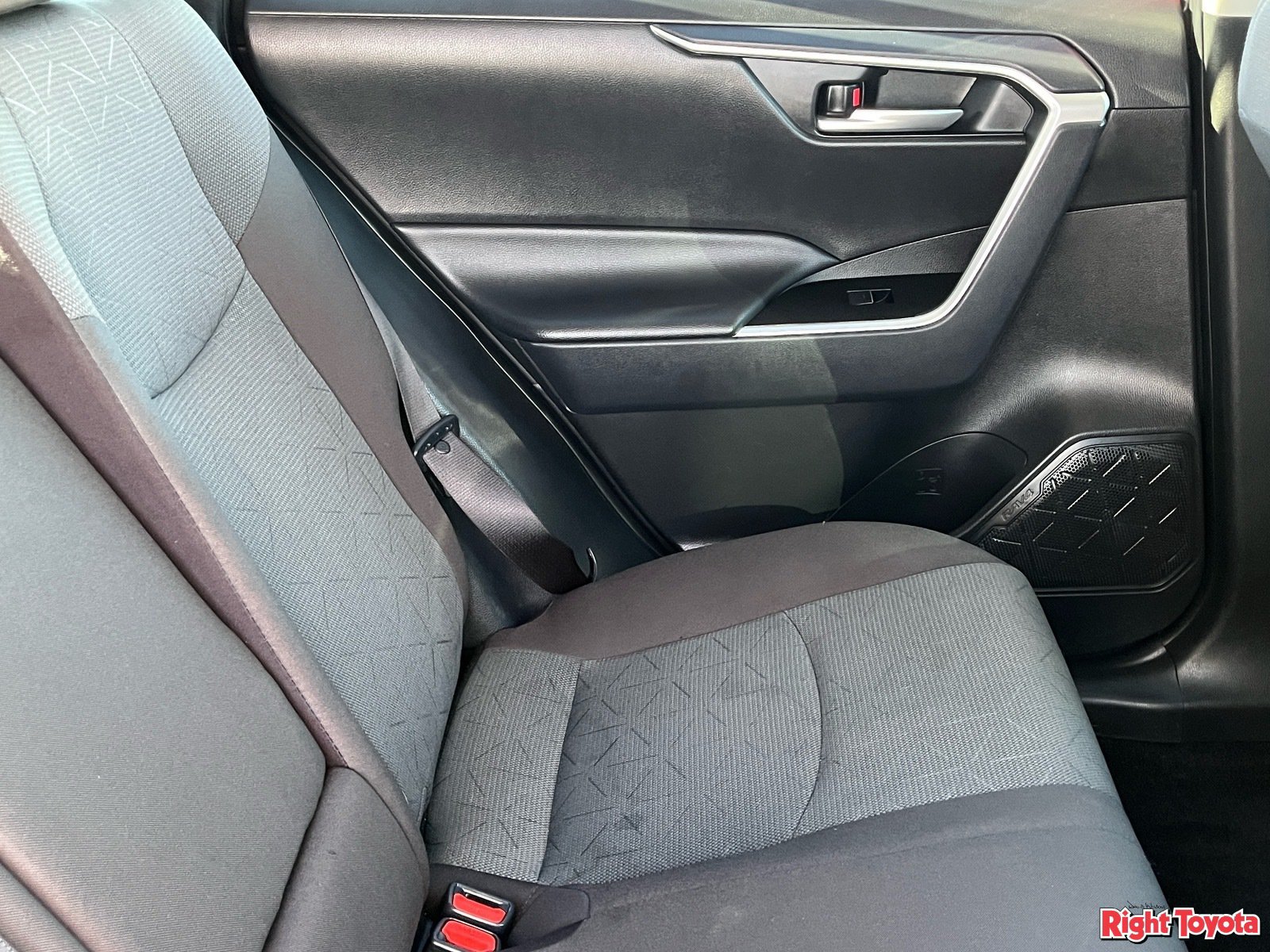 Certified 2025 Toyota RAV4 XLE AWD/4WD image 15