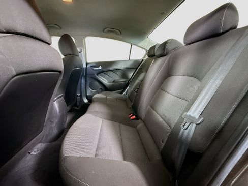 Used 2017 Kia Forte LX FWD image 23