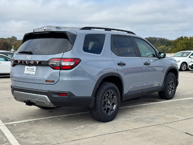 New 2026 Honda Pilot TrailSport image 6