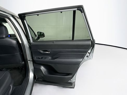 Used 2025 Toyota Grand Highlander FWD image 30