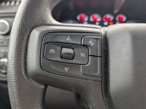 Used 2025 Chevrolet Silverado 2500 Custom w/ Custom Value Package image 12