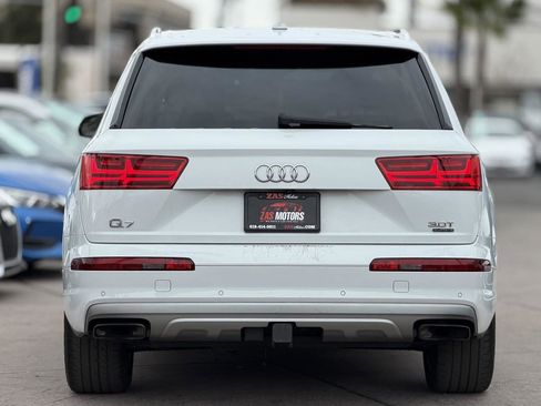 Used 2017 Audi Q7 3.0T Premium Plus w/ Premium Plus Package AWD/4WD image 5