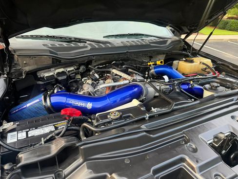 Used 2019 Ford F250 Platinum AWD/4WD image 9